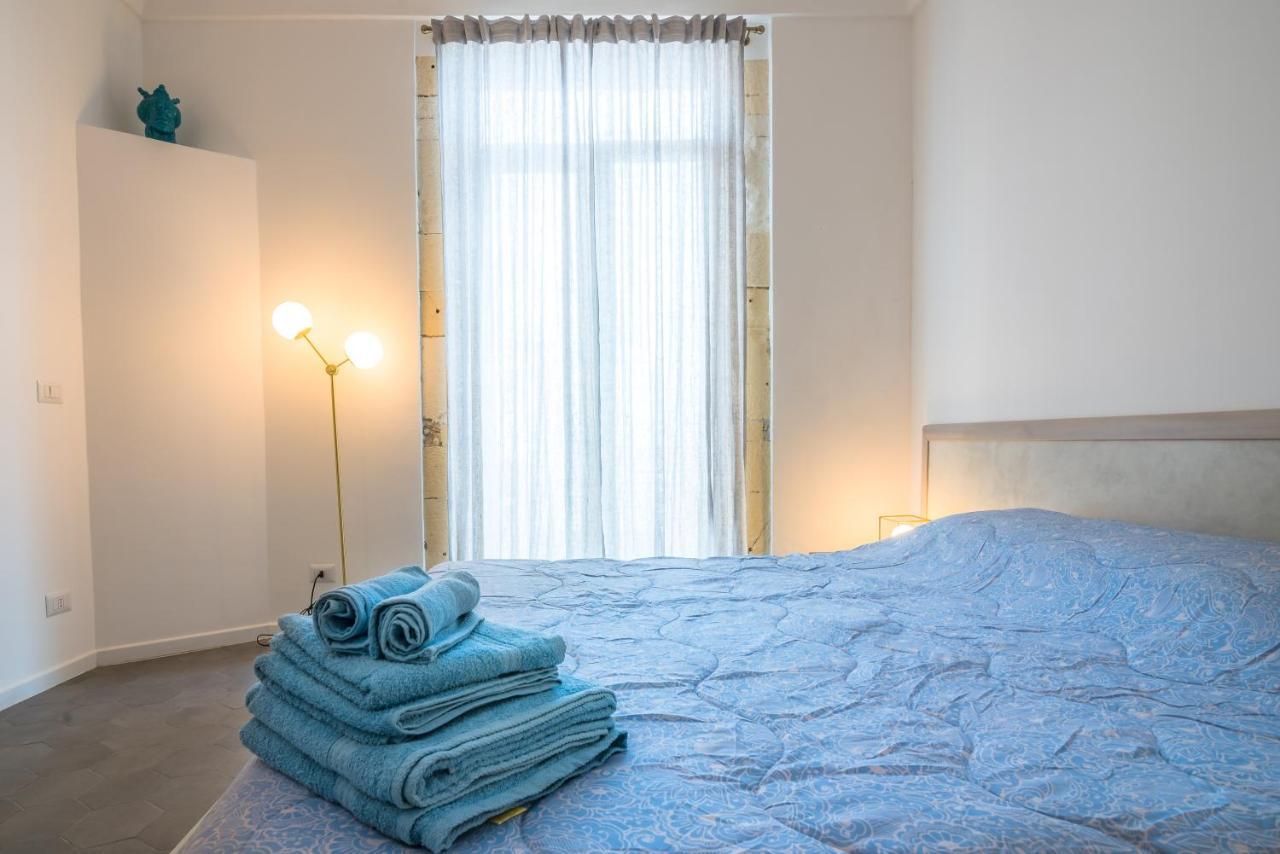 Dimora Di Levante- Ortigia Holidays Сиракуза Екстериор снимка